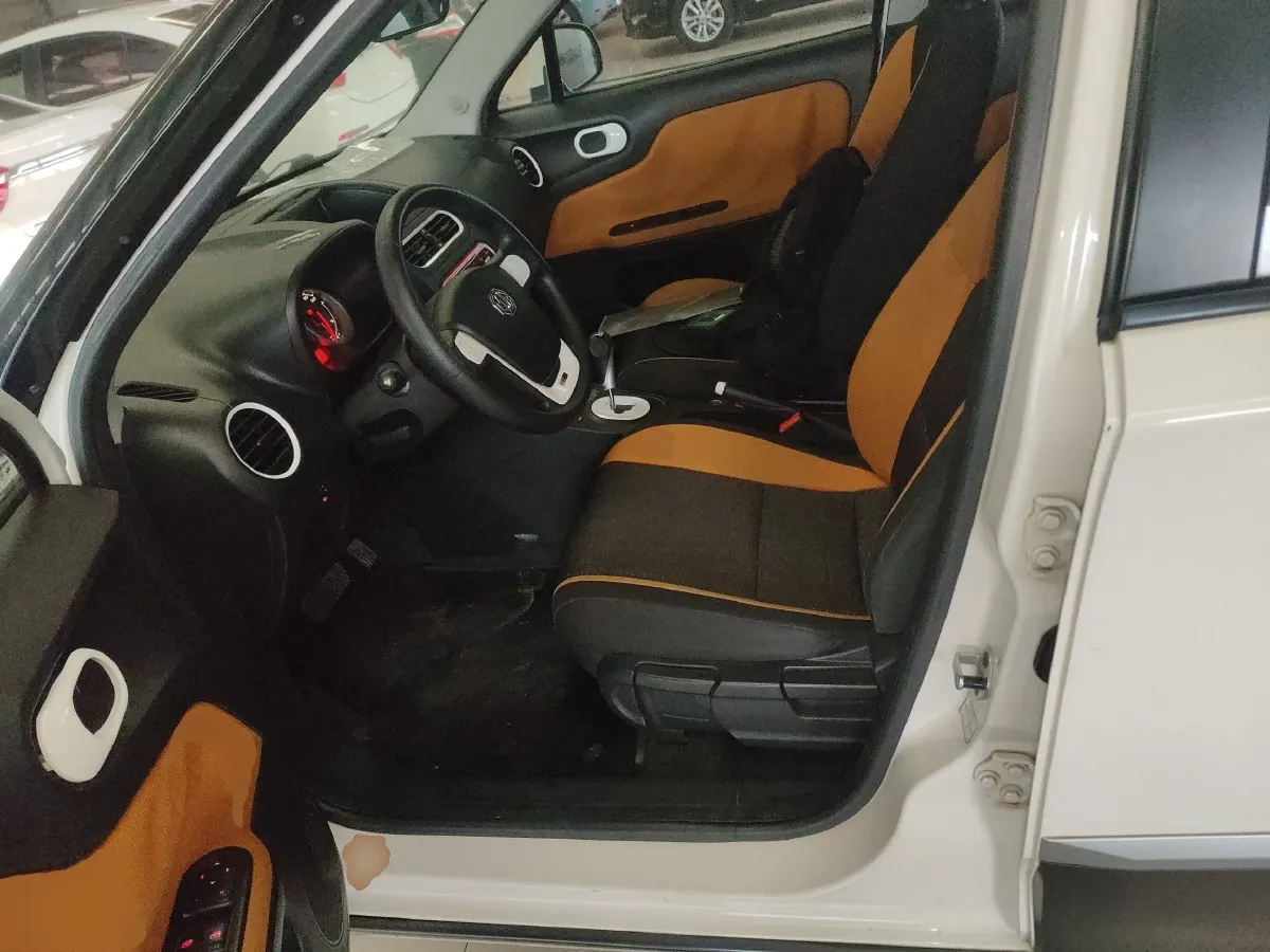 2015 MG 3SW 1.5L 109HP L4 5AMT,autocango,china used car exporter,china ev exporter,chinese used car exporter,chinese used ev exporter