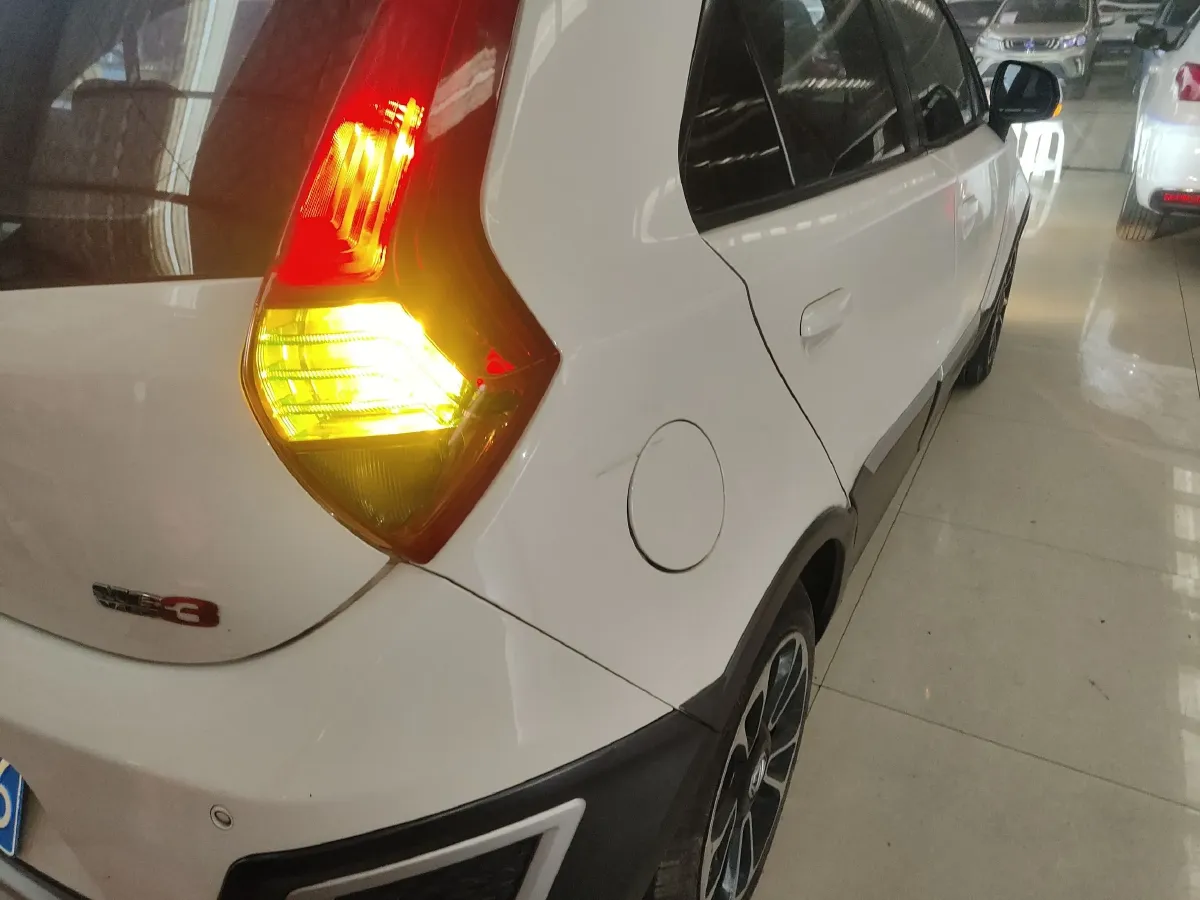 2015 MG 3SW 1.5L 109HP L4 5AMT,autocango,china used car exporter,china ev exporter,chinese used car exporter,chinese used ev exporter