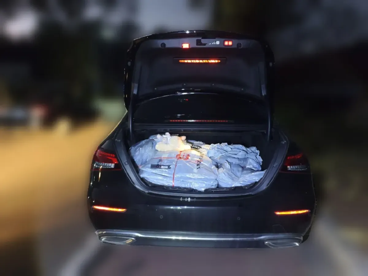 2023 Mercedes-Benz E Class 2.0T 258HP L4 9AT,autocango,china used car exporter,china ev exporter,chinese used car exporter,chinese used ev exporter