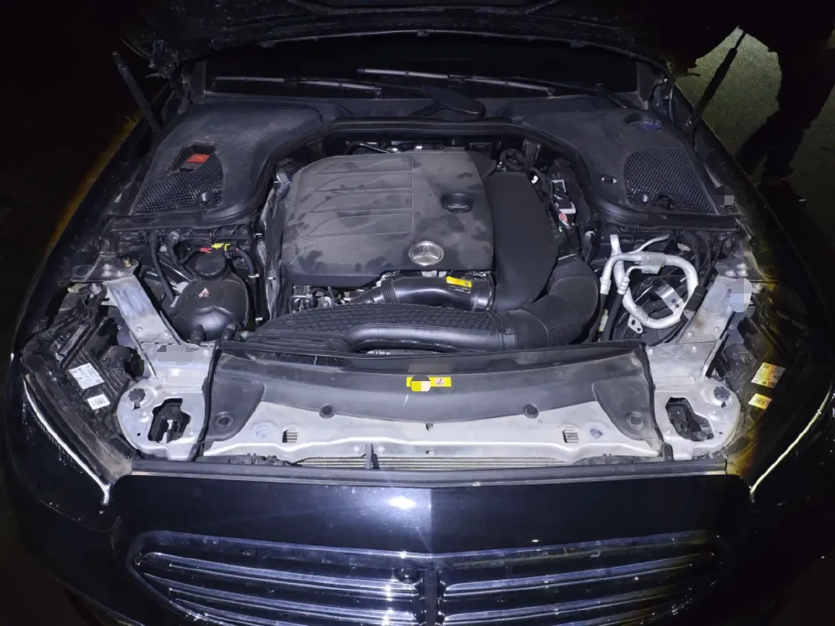 2023 Mercedes-Benz E Class 2.0T 258HP L4 9AT,autocango,china used car exporter,china ev exporter,chinese used car exporter,chinese used ev exporter