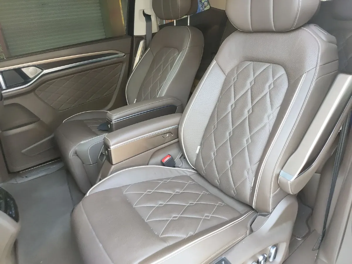 2020 Volkswagen Viloran 2.0T 220HP L4 7DCT,autocango,china used car exporter,china ev exporter,chinese used car exporter,chinese used ev exporter