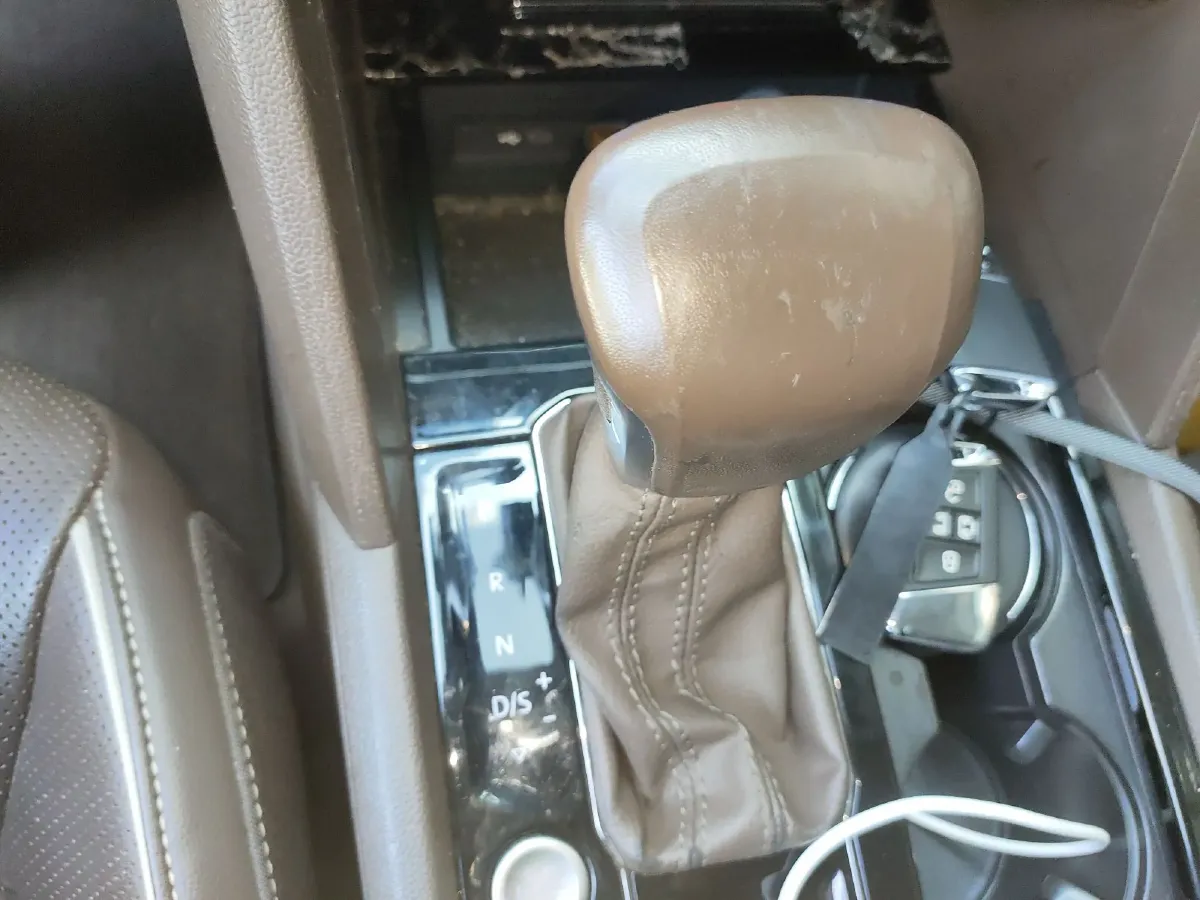 2020 Volkswagen Viloran 2.0T 220HP L4 7DCT,autocango,china used car exporter,china ev exporter,chinese used car exporter,chinese used ev exporter