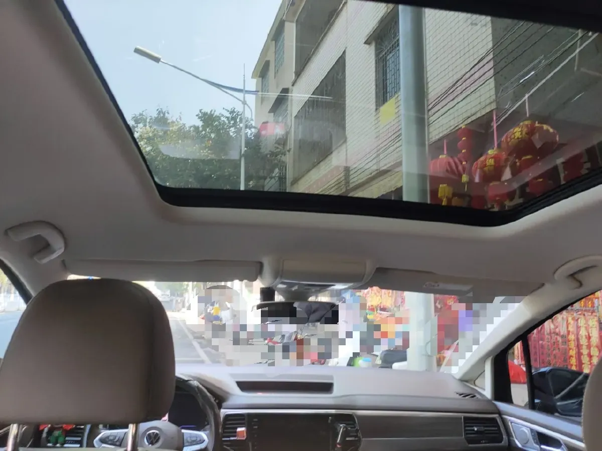 2020 Volkswagen Viloran 2.0T 220HP L4 7DCT,autocango,china used car exporter,china ev exporter,chinese used car exporter,chinese used ev exporter