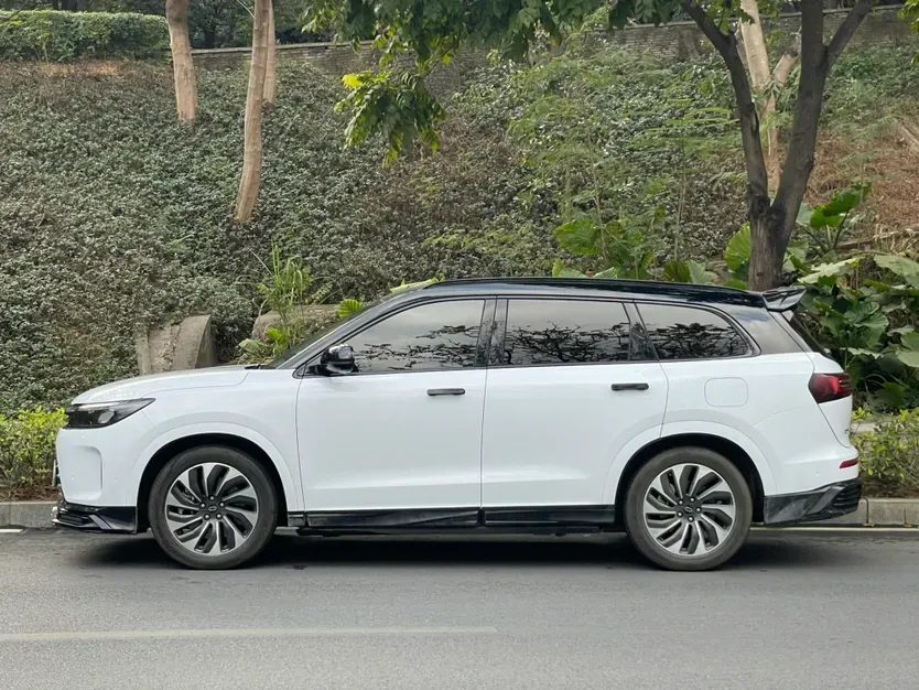 2024 AITO AITO M7 1.5T 152HP L4 REEV 40KWH,autocango,china used car exporter,china ev exporter,chinese used car exporter,chinese used ev exporter