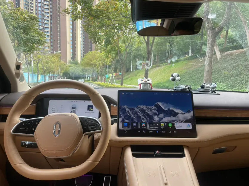 2024 AITO AITO M7 1.5T 152HP L4 REEV 40KWH,autocango,china used car exporter,china ev exporter,chinese used car exporter,chinese used ev exporter