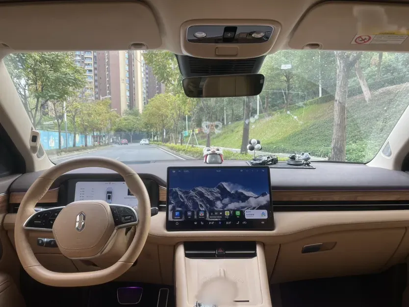 2024 AITO AITO M7 1.5T 152HP L4 REEV 40KWH,autocango,china used car exporter,china ev exporter,chinese used car exporter,chinese used ev exporter