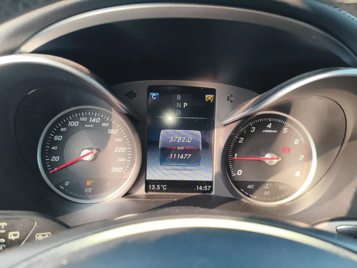 2017 Mercedes-Benz GLC Class 2.0T 211HP L4 9AT,autocango,china used car exporter,china ev exporter,chinese used car exporter,chinese used ev exporter