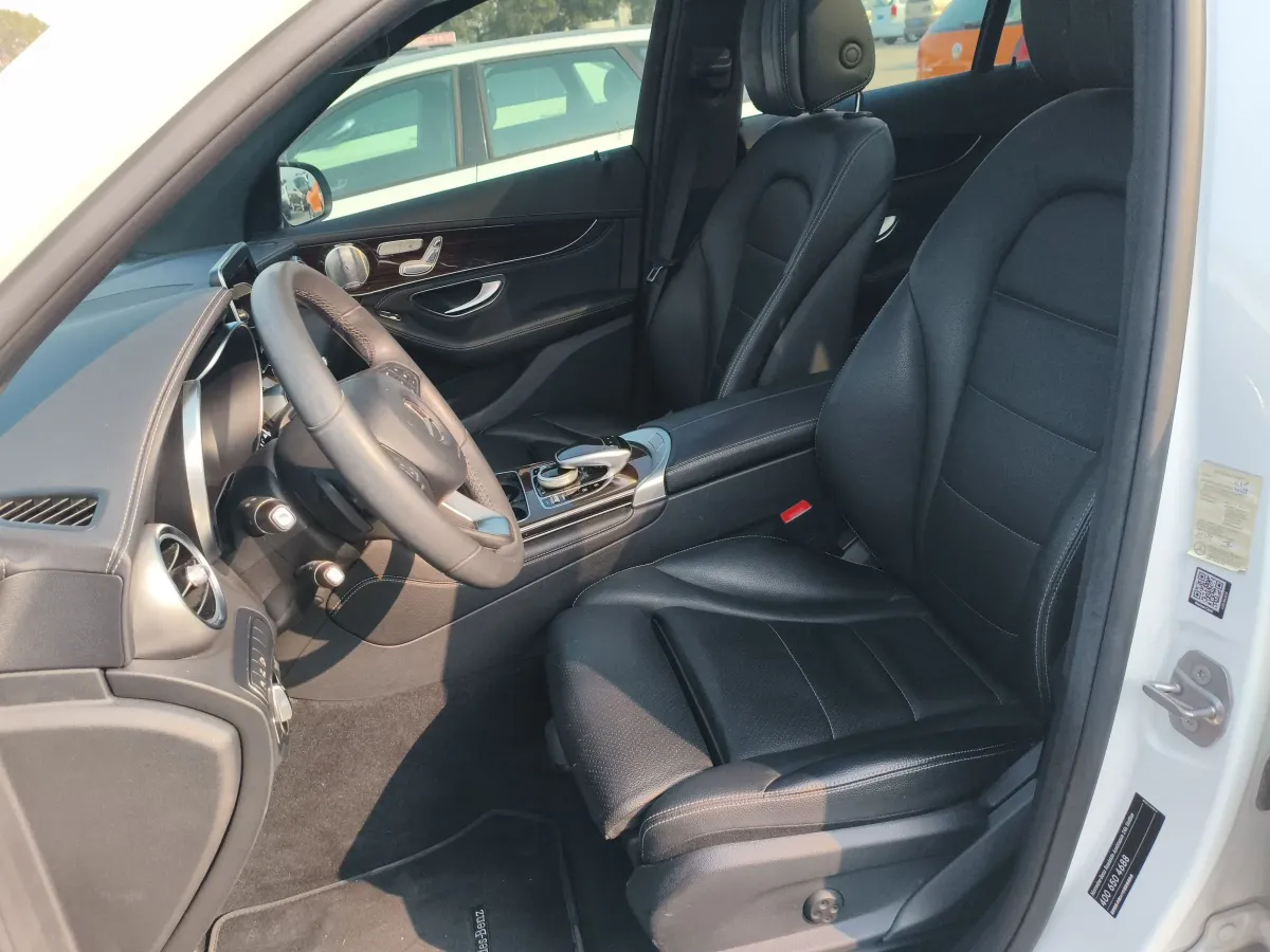 2017 Mercedes-Benz GLC Class 2.0T 211HP L4 9AT,autocango,china used car exporter,china ev exporter,chinese used car exporter,chinese used ev exporter