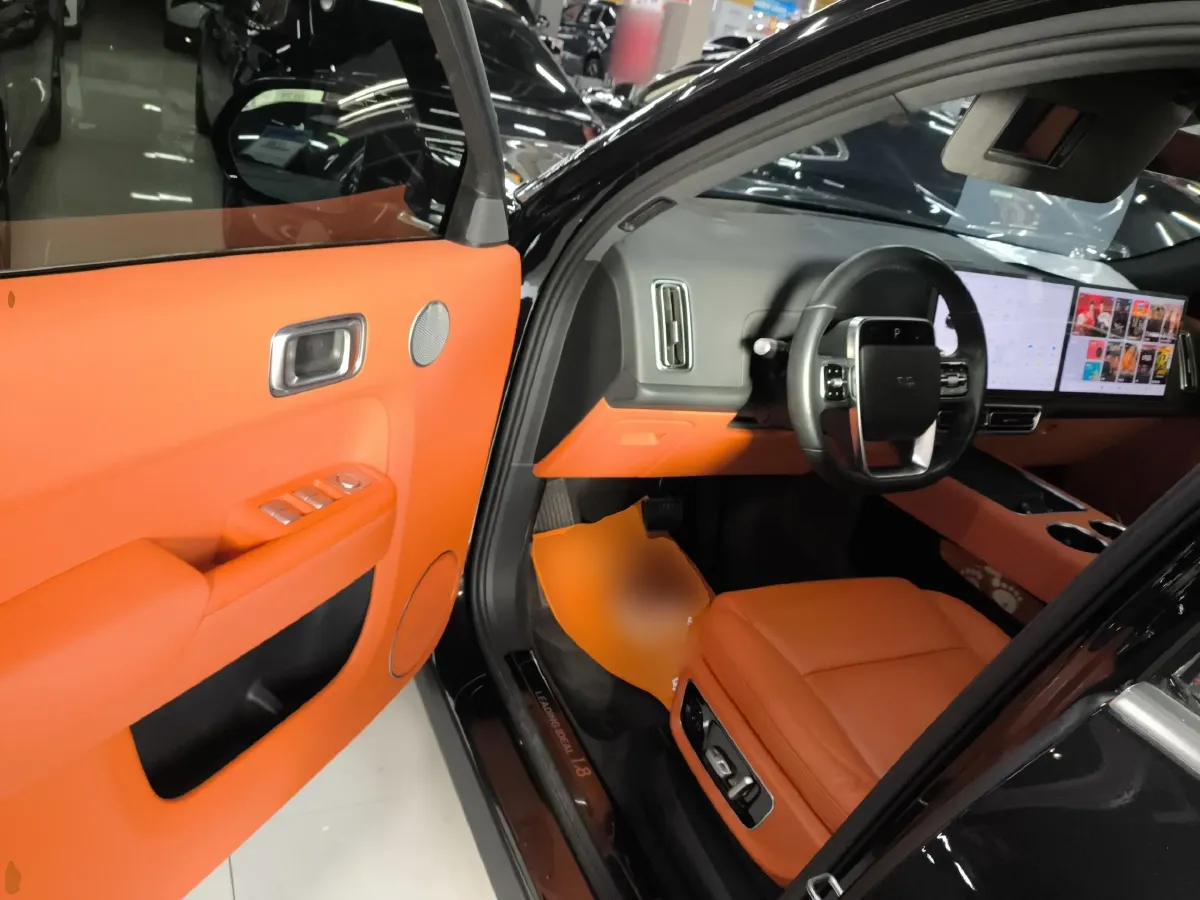 2023 Li L8 Range Extended 154HP REEV 40.9KWH,autocango,china used car exporter,china ev exporter,chinese used car exporter,chinese used ev exporter