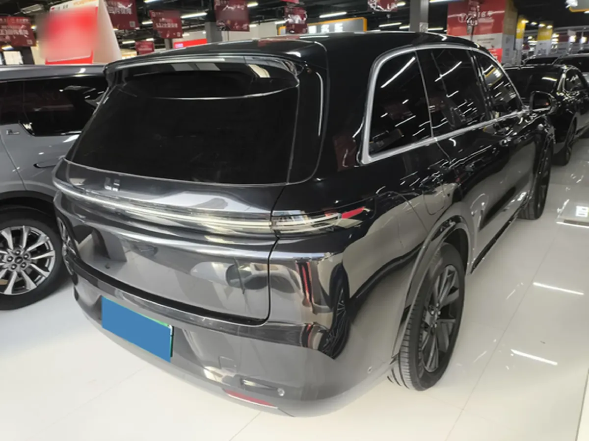 2023 Li L8 Range Extended 154HP REEV 40.9KWH,autocango,china used car exporter,china ev exporter,chinese used car exporter,chinese used ev exporter