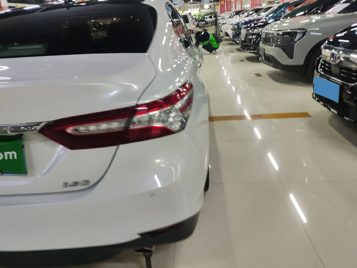 2021 Toyota Camry 2.5L 209HP L4 8AT,autocango,china used car exporter,china ev exporter,chinese used car exporter,chinese used ev exporter