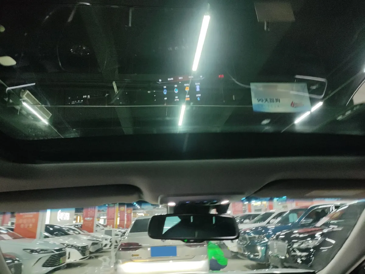 2021 Toyota Camry 2.5L 209HP L4 8AT,autocango,china used car exporter,china ev exporter,chinese used car exporter,chinese used ev exporter