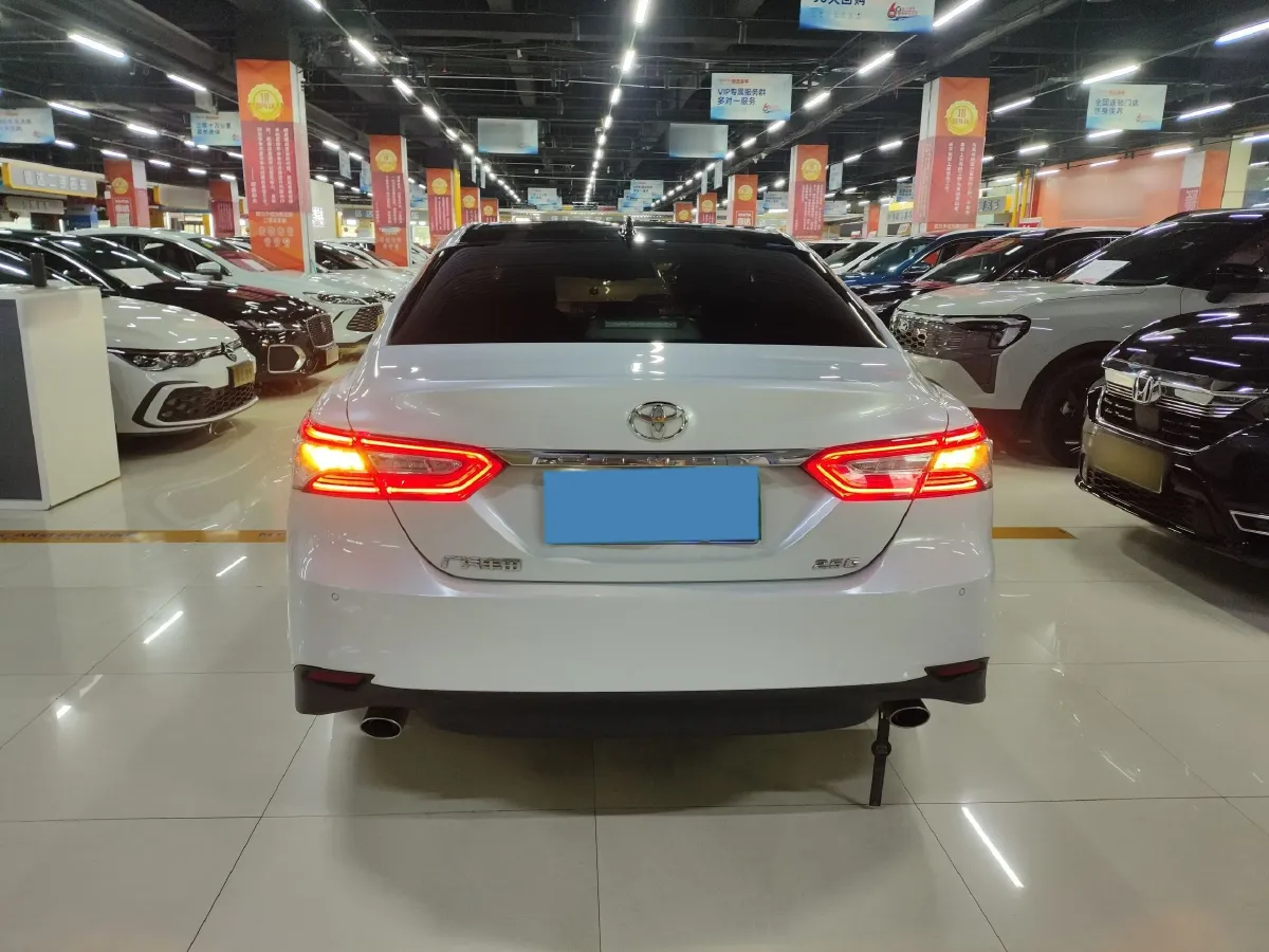 2021 Toyota Camry 2.5L 209HP L4 8AT,autocango,china used car exporter,china ev exporter,chinese used car exporter,chinese used ev exporter