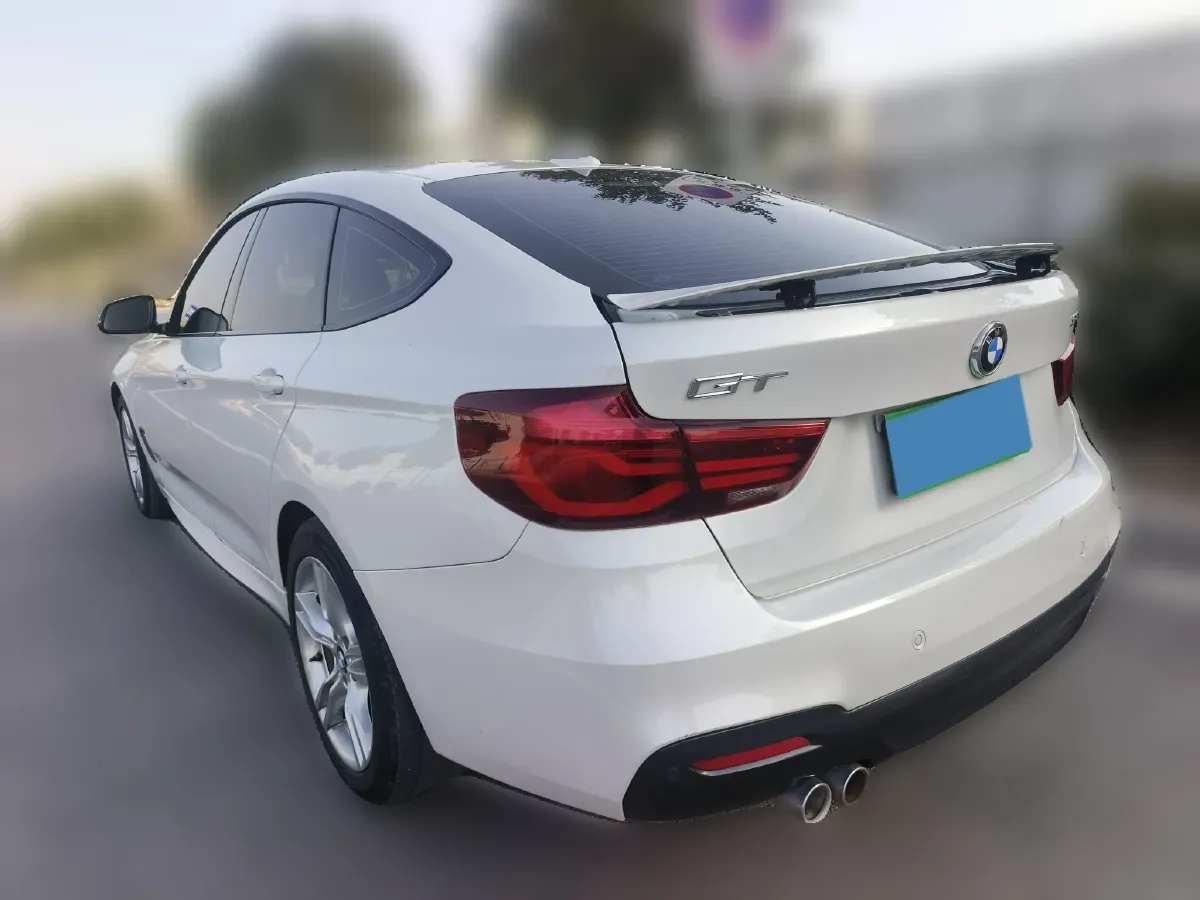 2020 BMW 3 Series GT 2.0T 184HP L4 8AT,autocango,china used car exporter,china ev exporter,chinese used car exporter,chinese used ev exporter
