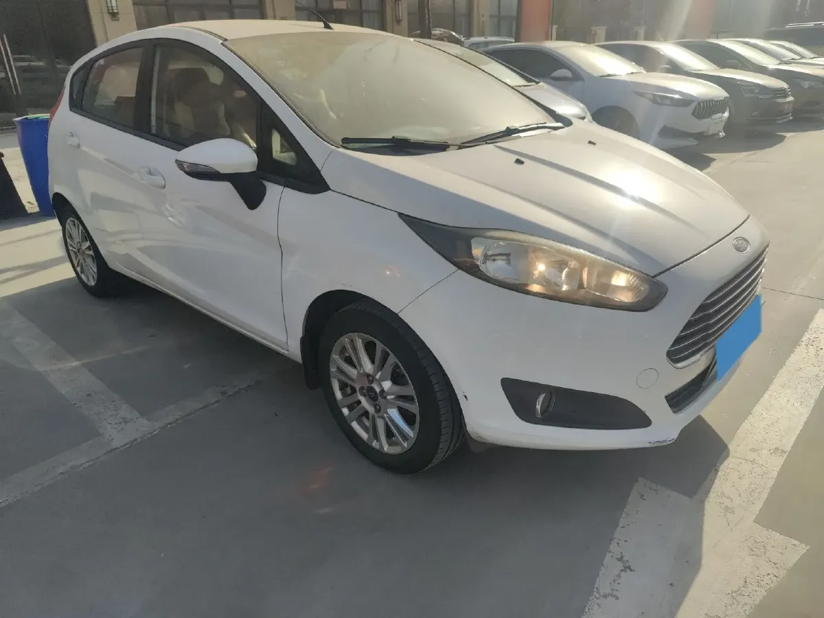 2013 Ford Fiesta 1.5L 110HP L4 6DCT,autocango,china used car exporter,china ev exporter,chinese used car exporter,chinese used ev exporter