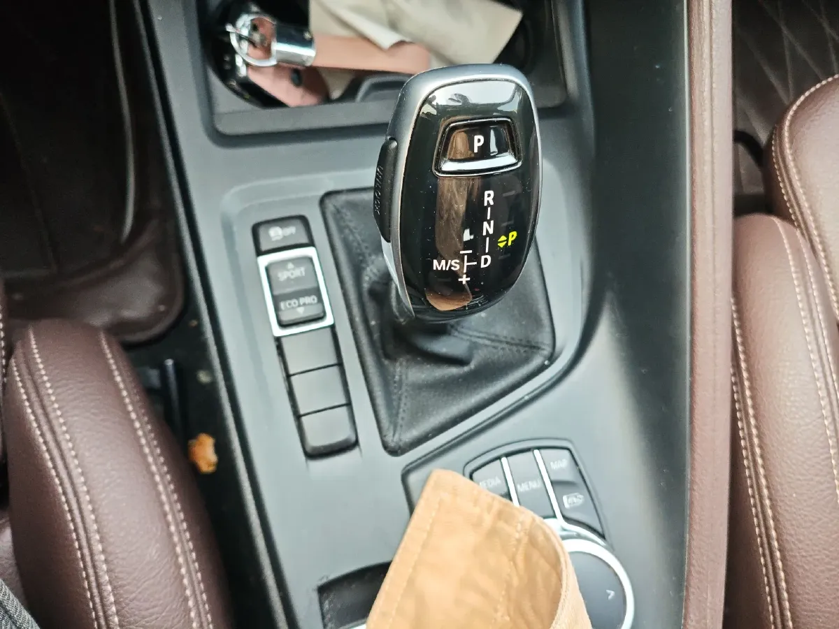 2022 BMW X1 1.5T 140HP L3 7DCT,autocango,china used car exporter,china ev exporter,chinese used car exporter,chinese used ev exporter