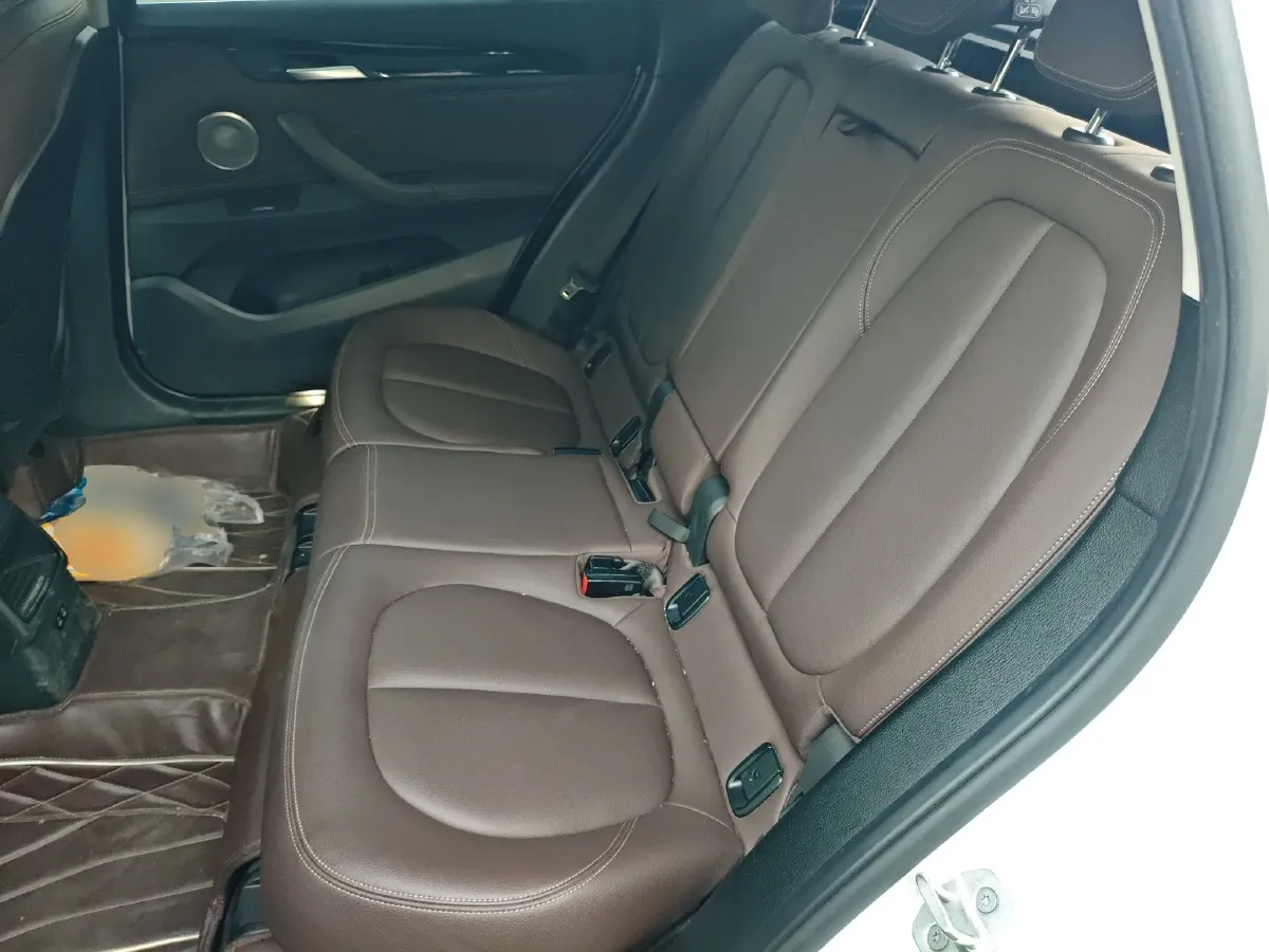 2022 BMW X1 1.5T 140HP L3 7DCT,autocango,china used car exporter,china ev exporter,chinese used car exporter,chinese used ev exporter