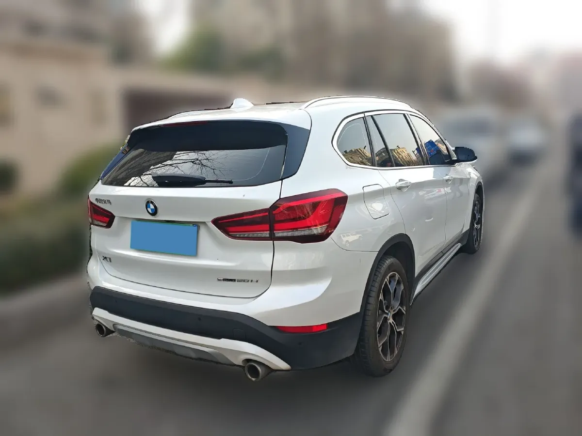 2022 BMW X1 1.5T 140HP L3 7DCT,autocango,china used car exporter,china ev exporter,chinese used car exporter,chinese used ev exporter