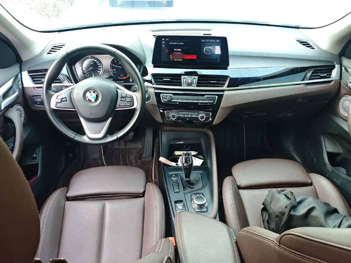 2022 BMW X1 1.5T 140HP L3 7DCT,autocango,china used car exporter,china ev exporter,chinese used car exporter,chinese used ev exporter