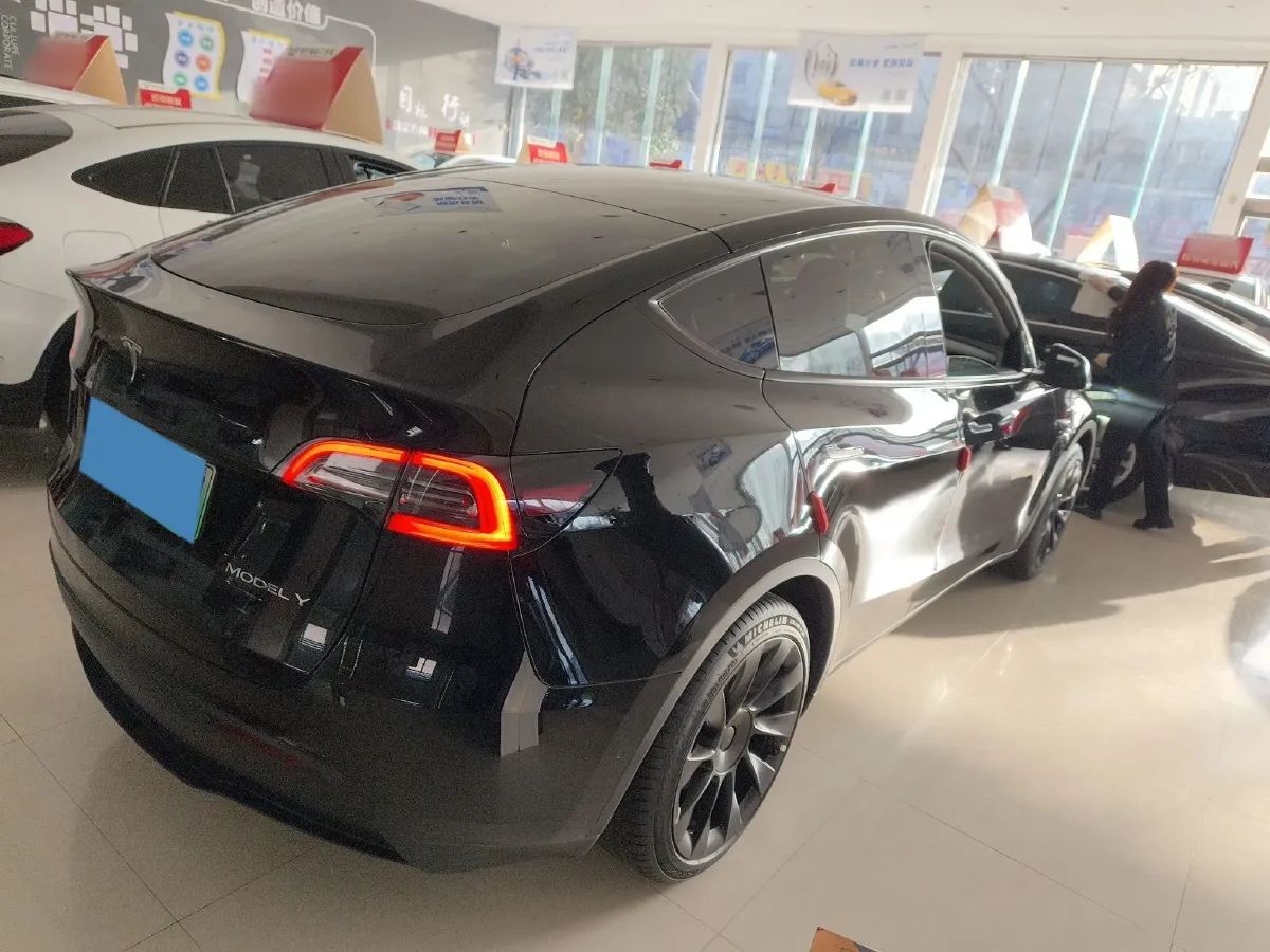 2022 Tesla Model Y BEV 60KWH,autocango,china used car exporter,china ev exporter,chinese used car exporter,chinese used ev exporter