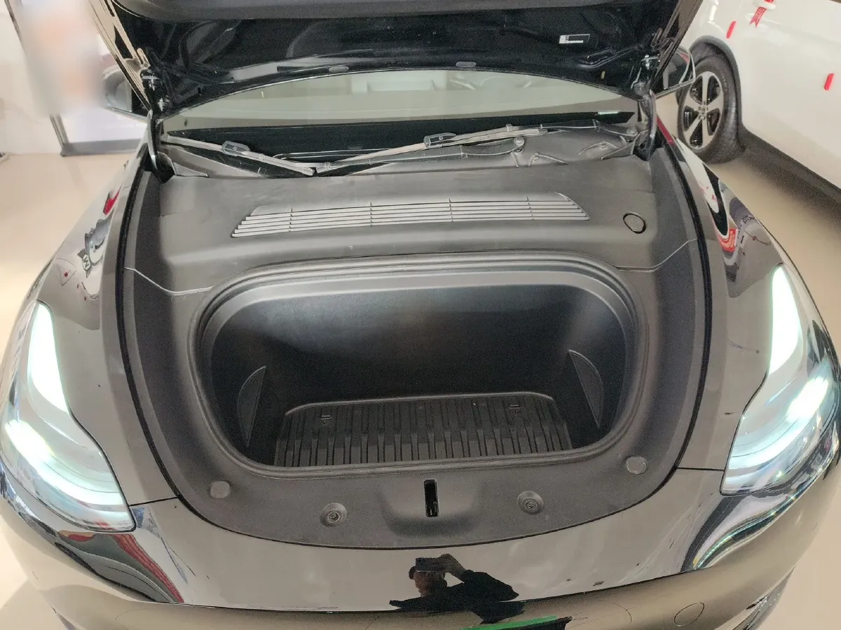 2022 Tesla Model Y BEV 60KWH,autocango,china used car exporter,china ev exporter,chinese used car exporter,chinese used ev exporter