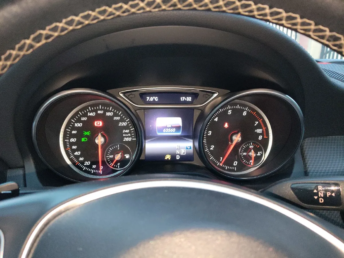 2017 Mercedes-Benz GLA Class 1.6T 156HP L4 7DCT,autocango,china used car exporter,china ev exporter,chinese used car exporter,chinese used ev exporter