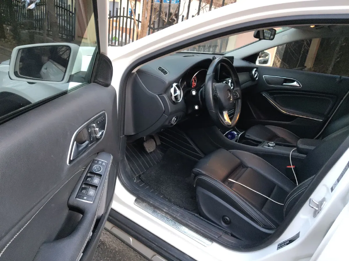 2017 Mercedes-Benz GLA Class 1.6T 156HP L4 7DCT,autocango,china used car exporter,china ev exporter,chinese used car exporter,chinese used ev exporter