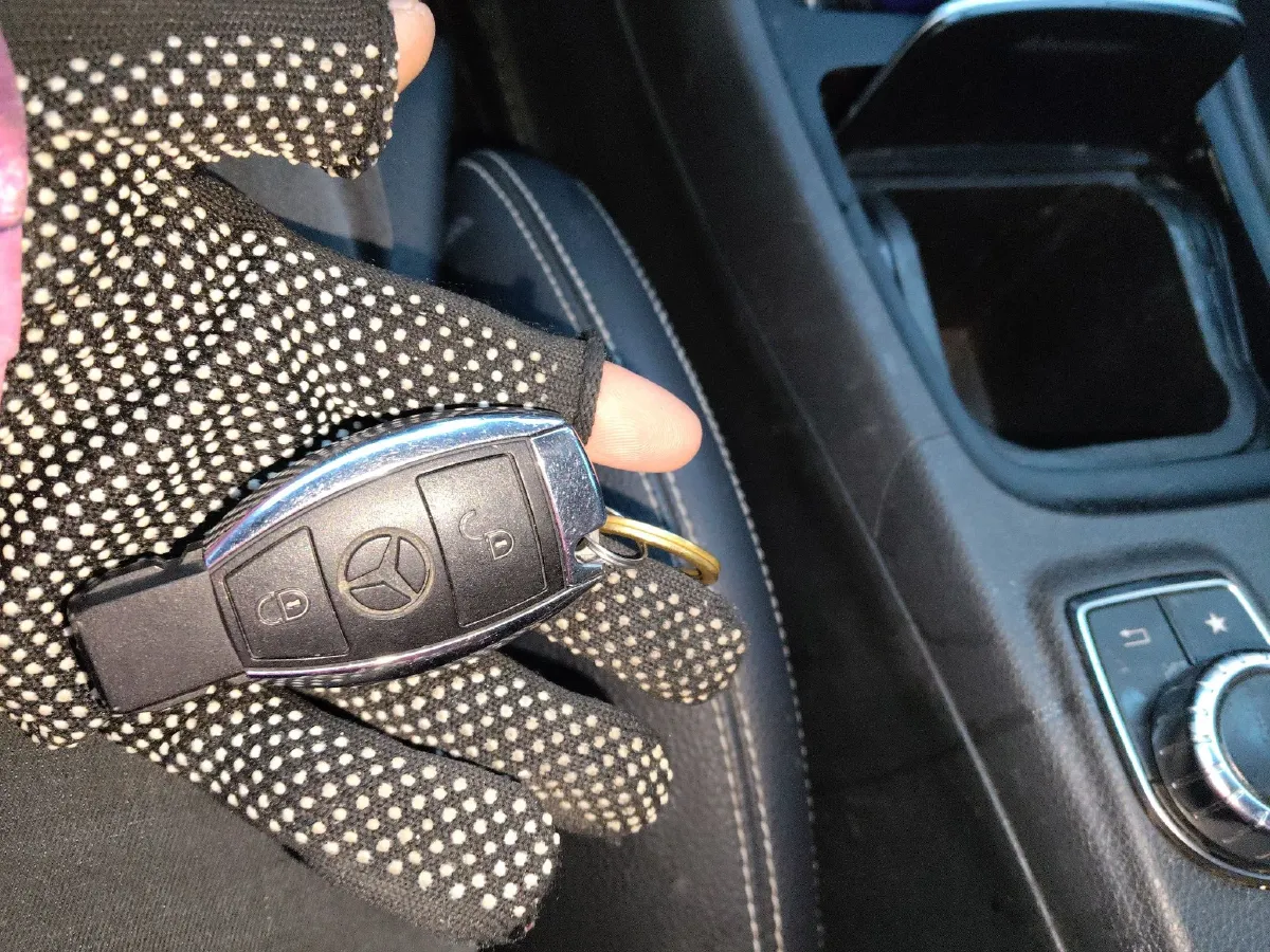 2017 Mercedes-Benz GLA Class 1.6T 156HP L4 7DCT,autocango,china used car exporter,china ev exporter,chinese used car exporter,chinese used ev exporter