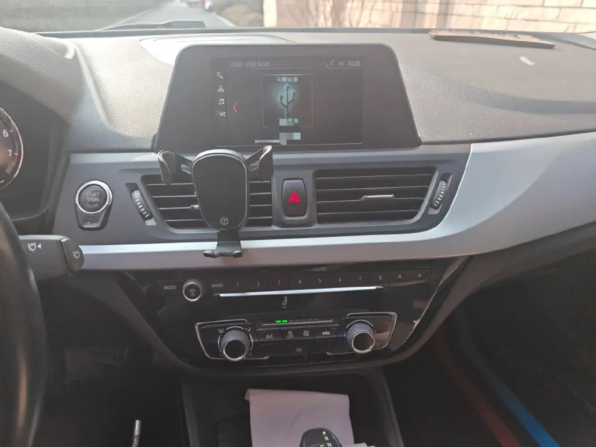 2018 BMW 1 Series 1.5T 136HP L3 6AT,autocango,china used car exporter,china ev exporter,chinese used car exporter,chinese used ev exporter