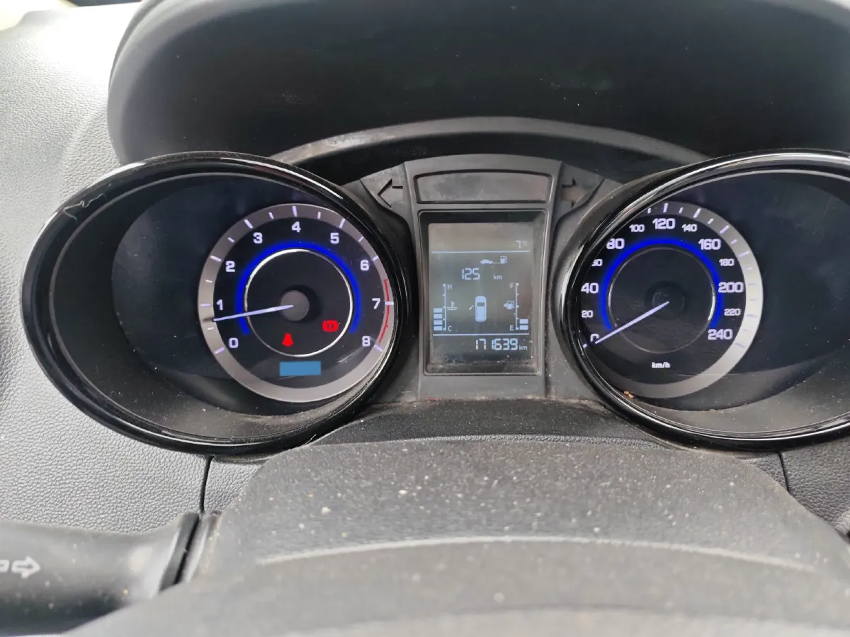 2016 ChangAn CS15 1.5L 107HP L4 5MT,autocango,china used car exporter,china ev exporter,chinese used car exporter,chinese used ev exporter