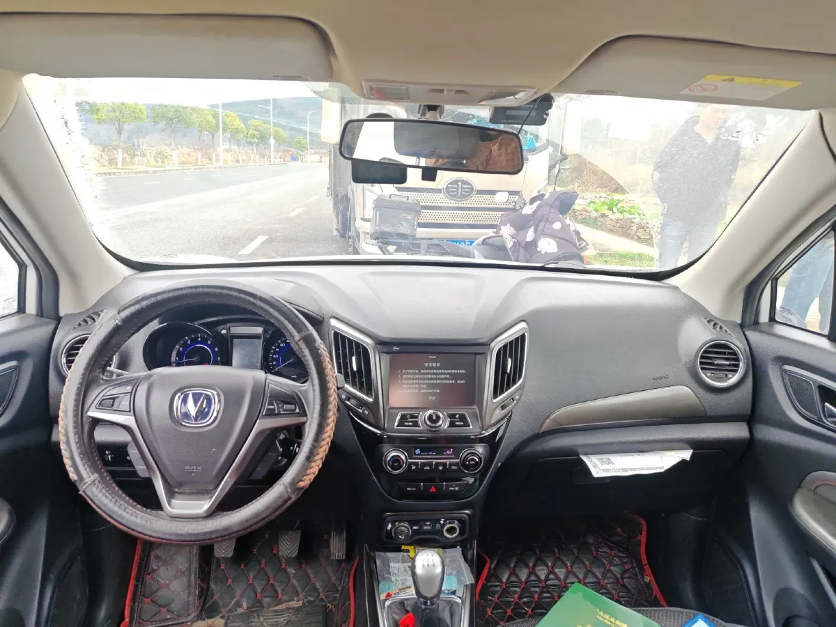 2016 ChangAn CS15 1.5L 107HP L4 5MT,autocango,china used car exporter,china ev exporter,chinese used car exporter,chinese used ev exporter