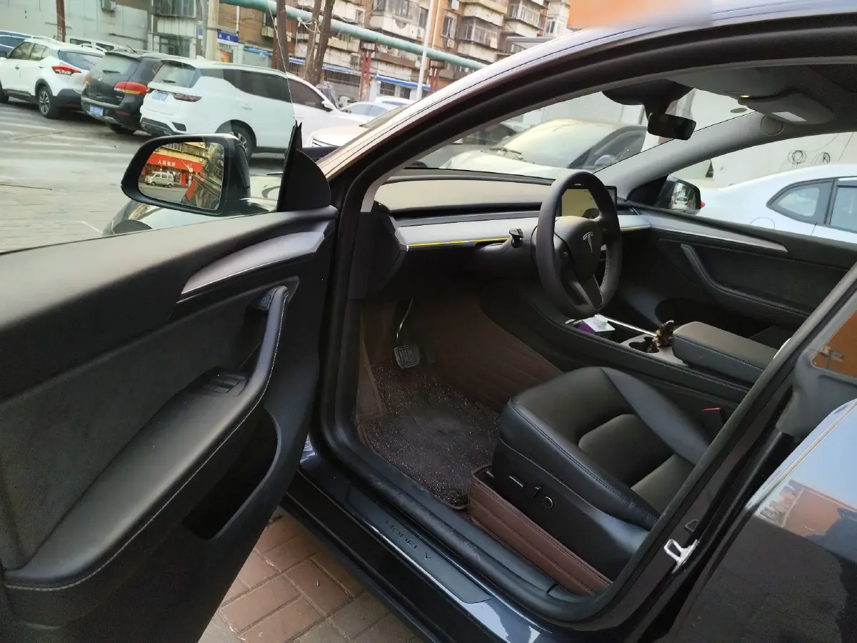 2024 Tesla Model Y BEV 60KWH,autocango,china used car exporter,china ev exporter,chinese used car exporter,chinese used ev exporter