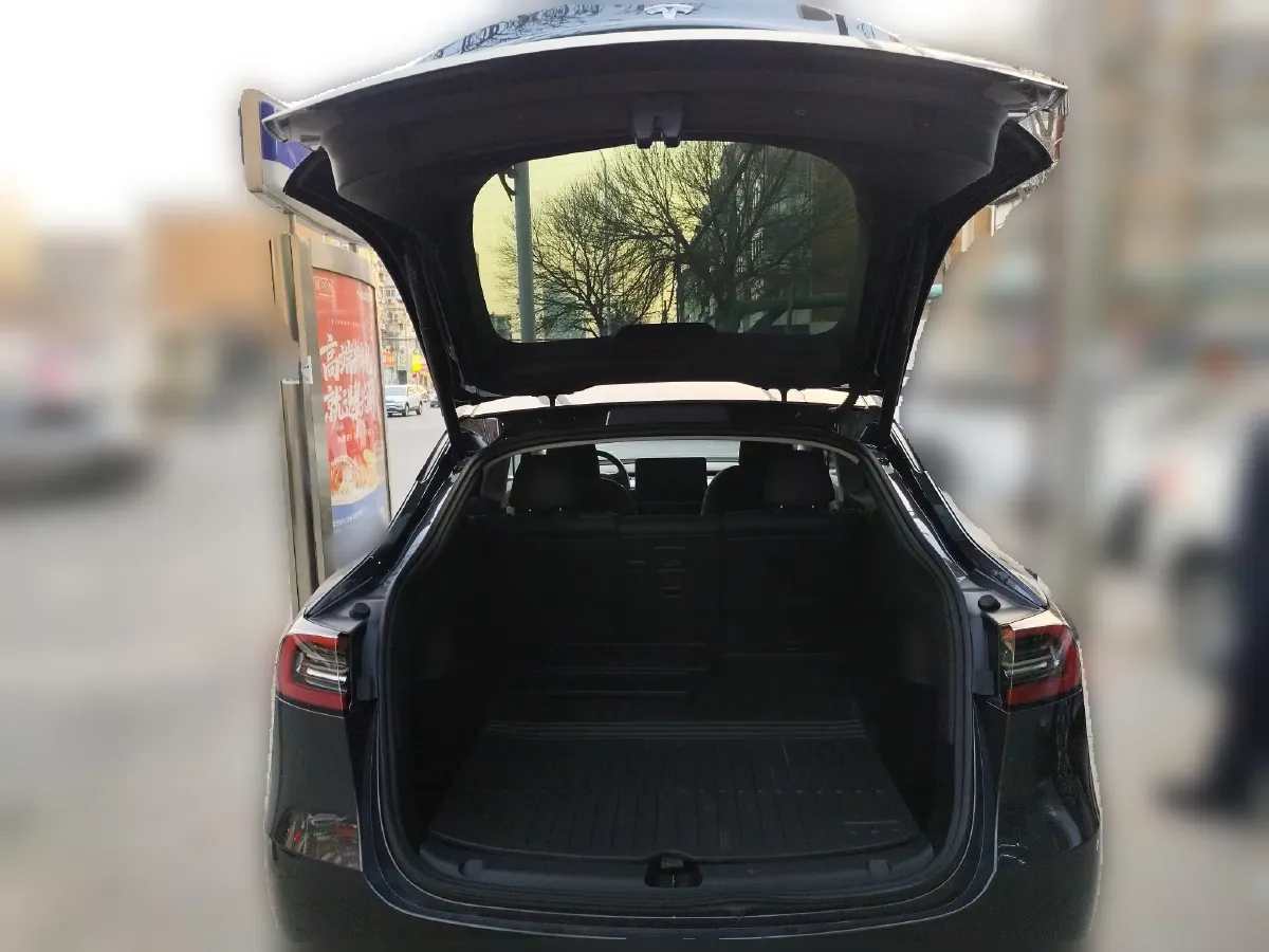 2024 Tesla Model Y BEV 60KWH,autocango,china used car exporter,china ev exporter,chinese used car exporter,chinese used ev exporter