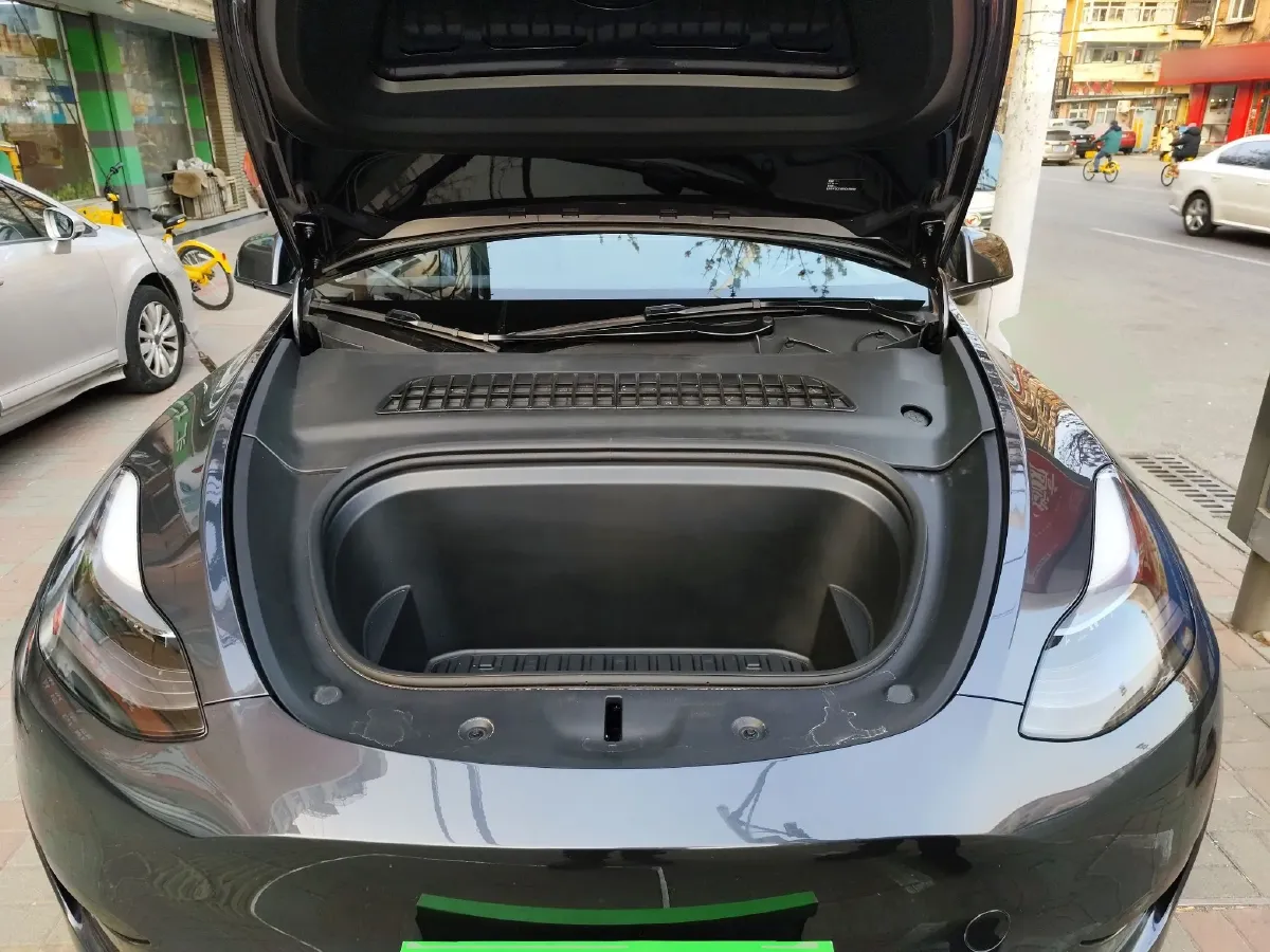 2024 Tesla Model Y BEV 60KWH,autocango,china used car exporter,china ev exporter,chinese used car exporter,chinese used ev exporter