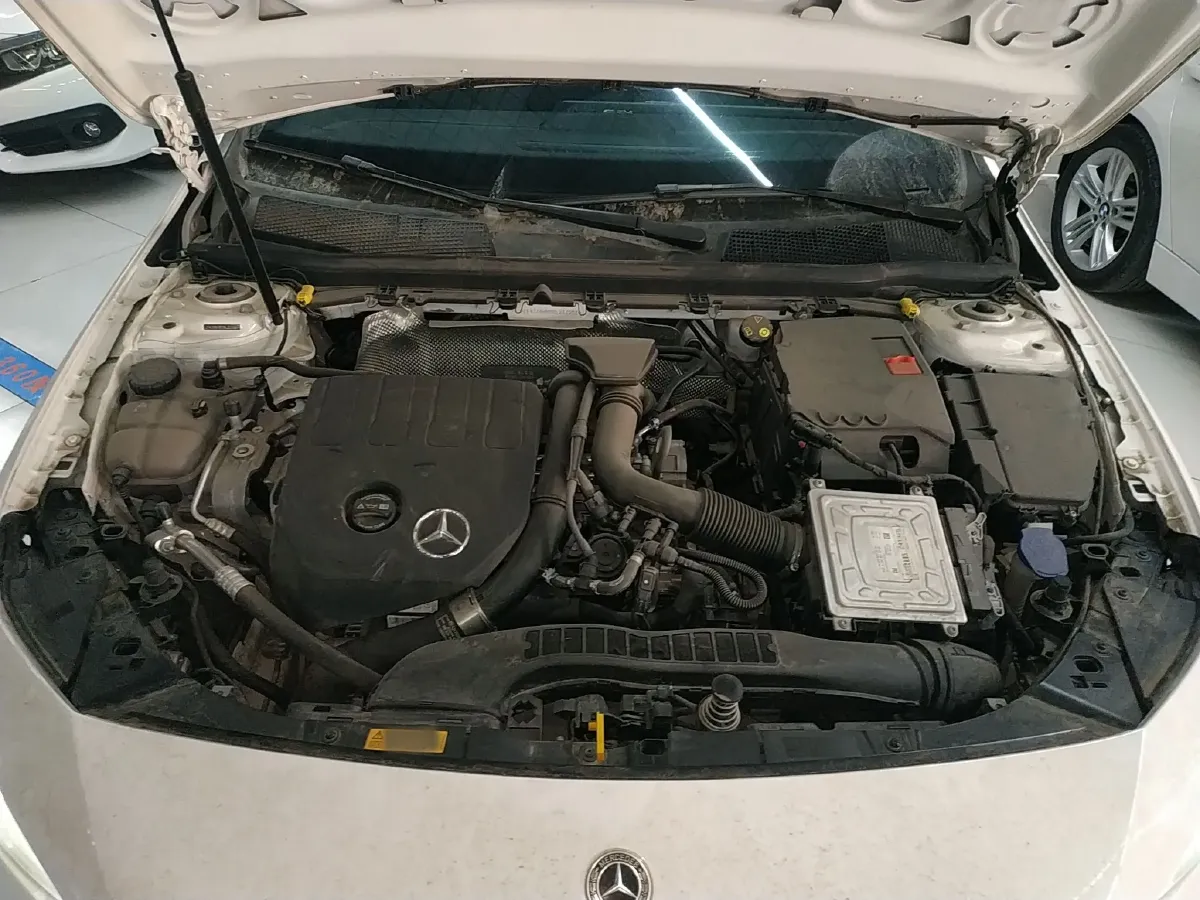 2022 Mercedes-Benz A Class 1.3T 163HP L4 7DCT,autocango,china used car exporter,china ev exporter,chinese used car exporter,chinese used ev exporter