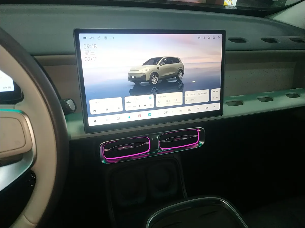 2025 Leapmotor B10 BEV 56.2KWH,autocango,china used car exporter,china ev exporter,chinese used car exporter,chinese used ev exporter