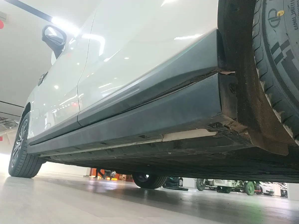 2025 Leapmotor B10 BEV 56.2KWH,autocango,china used car exporter,china ev exporter,chinese used car exporter,chinese used ev exporter