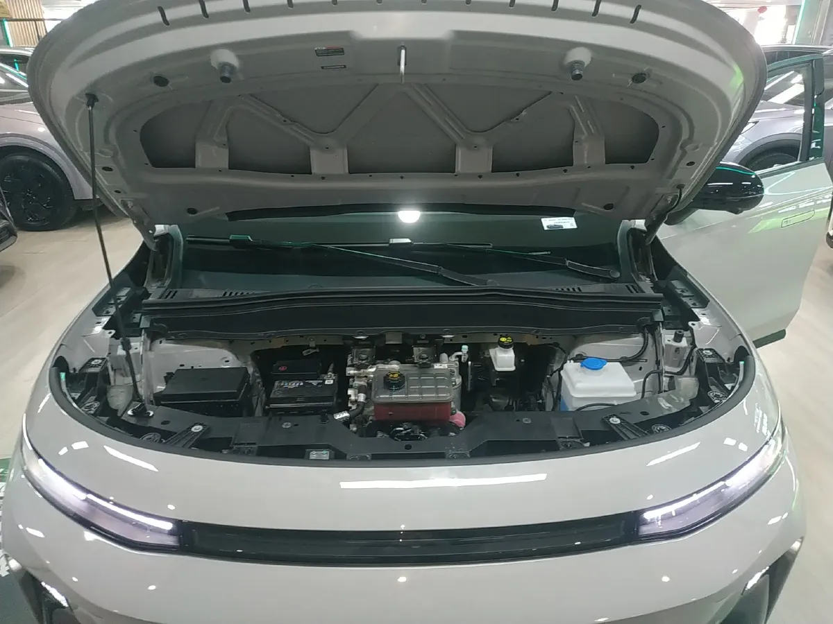 2025 Leapmotor B10 BEV 56.2KWH,autocango,china used car exporter,china ev exporter,chinese used car exporter,chinese used ev exporter