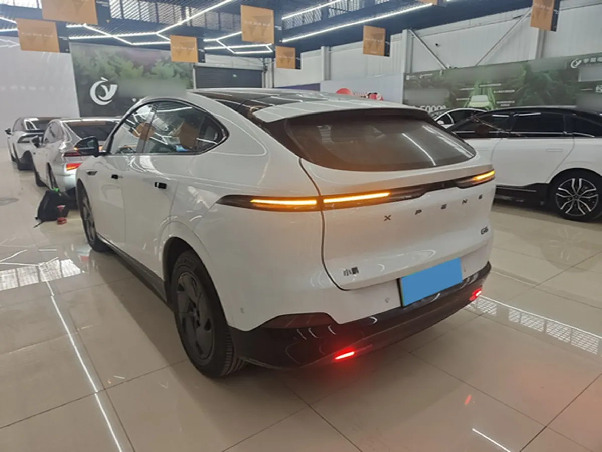 2025 Xpeng G6 BEV 68.5KWH,autocango,china used car exporter,china ev exporter,chinese used car exporter,chinese used ev exporter