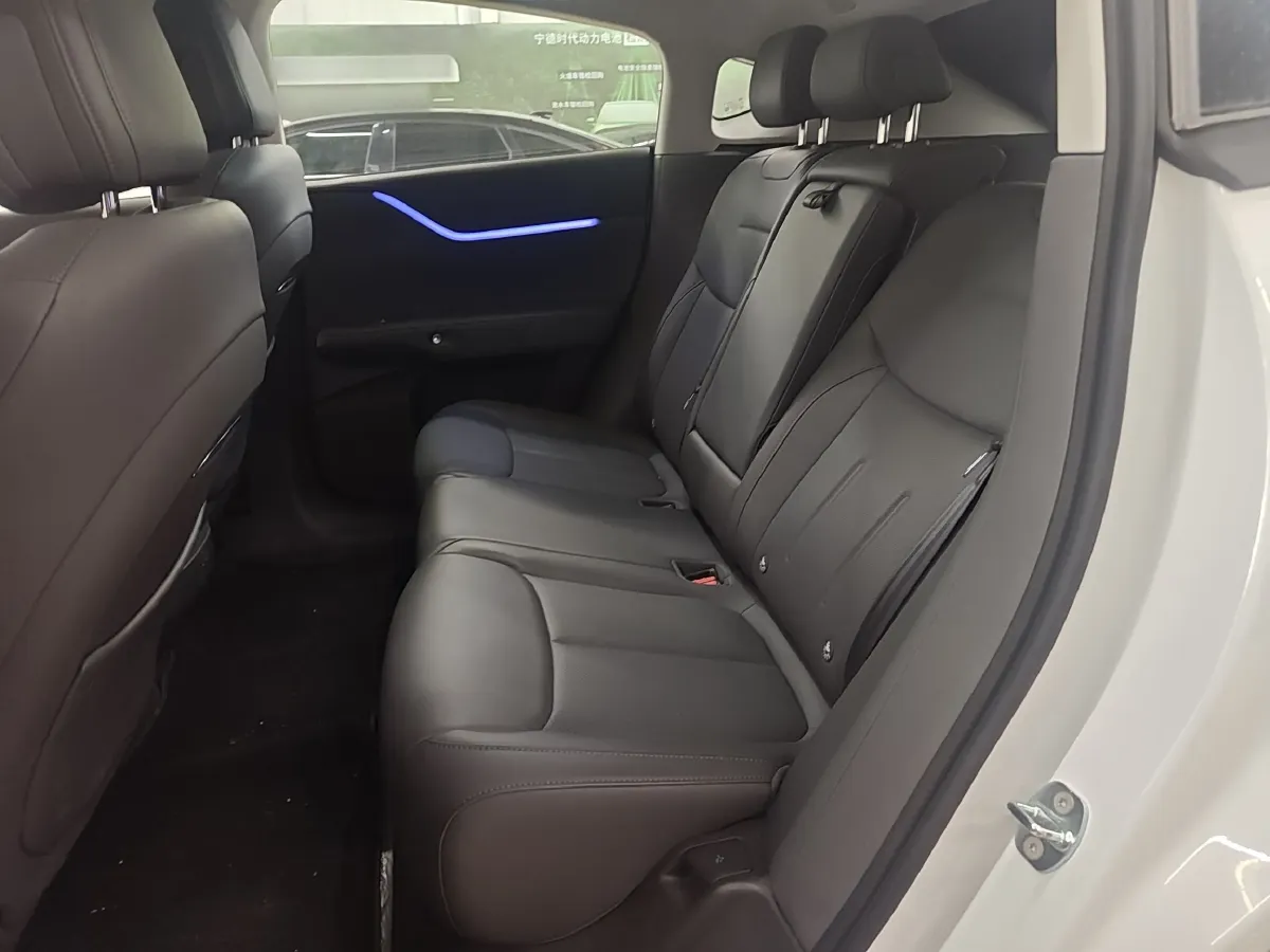 2025 Xpeng G6 BEV 68.5KWH,autocango,china used car exporter,china ev exporter,chinese used car exporter,chinese used ev exporter