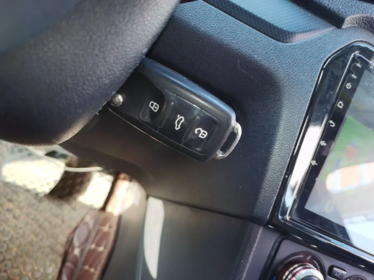 2015 Volkswagen Jetta 1.6L 110HP L4 6AT,autocango,china used car exporter,china ev exporter,chinese used car exporter,chinese used ev exporter