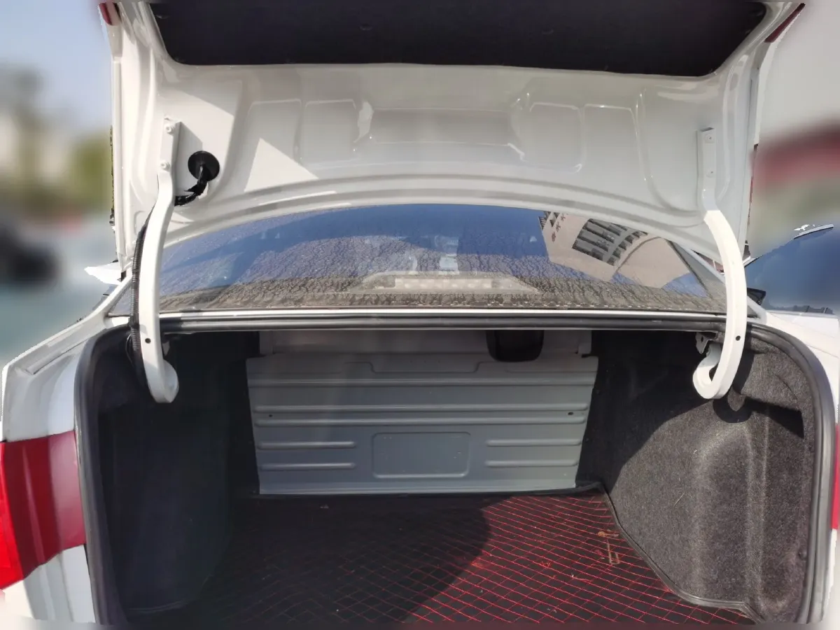 2015 Volkswagen Jetta 1.6L 110HP L4 6AT,autocango,china used car exporter,china ev exporter,chinese used car exporter,chinese used ev exporter