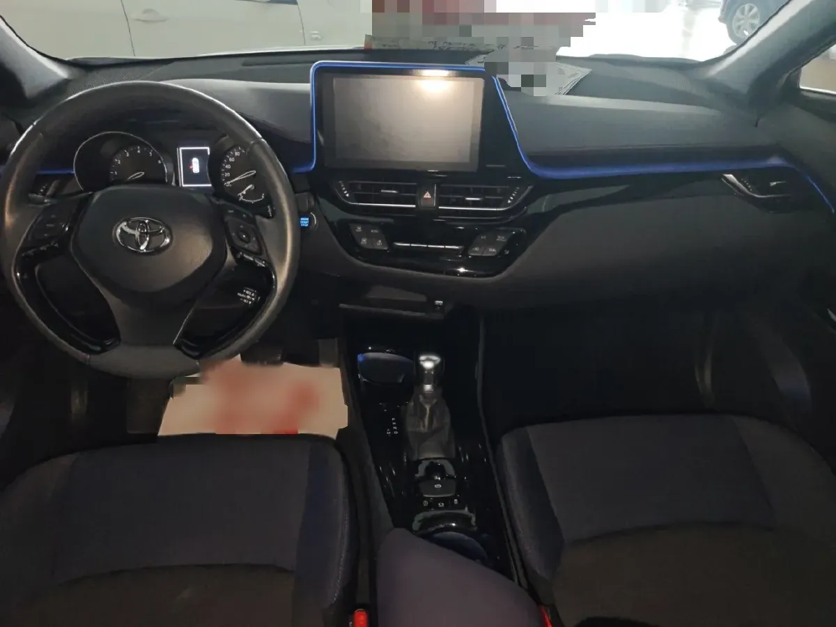 2018 Toyota C-HR 2.0L 171HP L4 CVT,autocango,china used car exporter,china ev exporter,chinese used car exporter,chinese used ev exporter