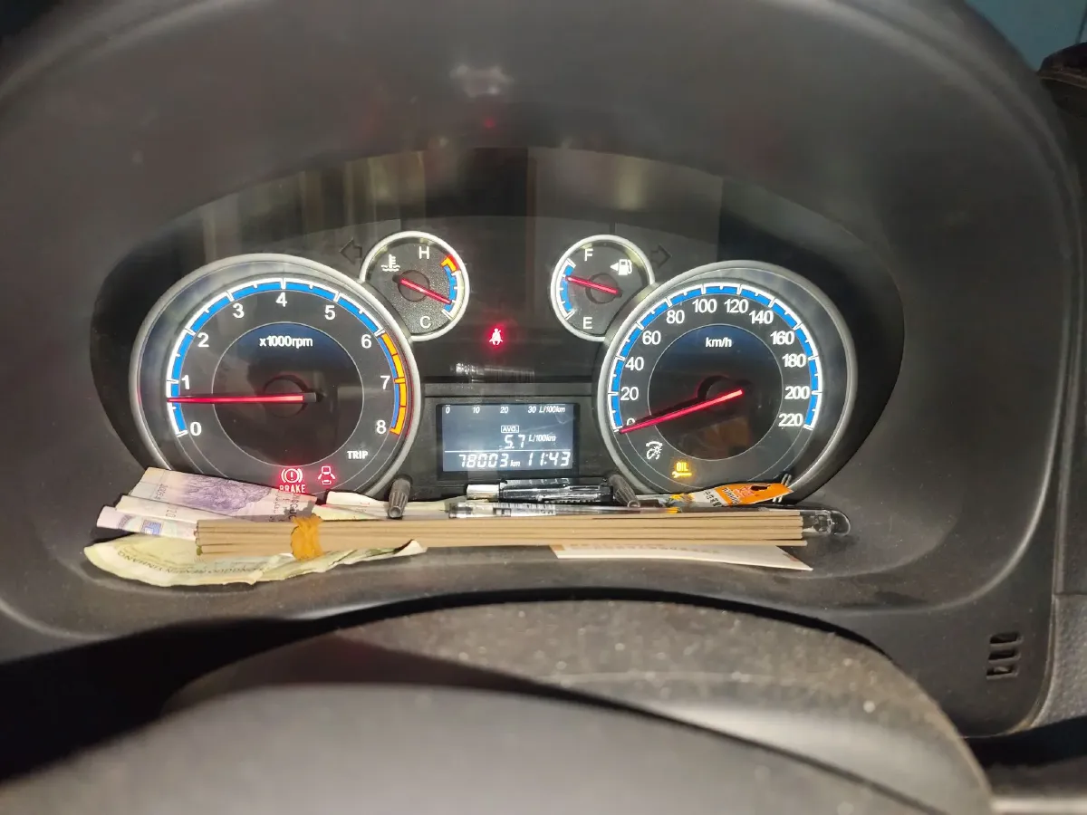 2011 Suzuki SX4 1.6L 109HP L4 5MT,autocango,china used car exporter,china ev exporter,chinese used car exporter,chinese used ev exporter