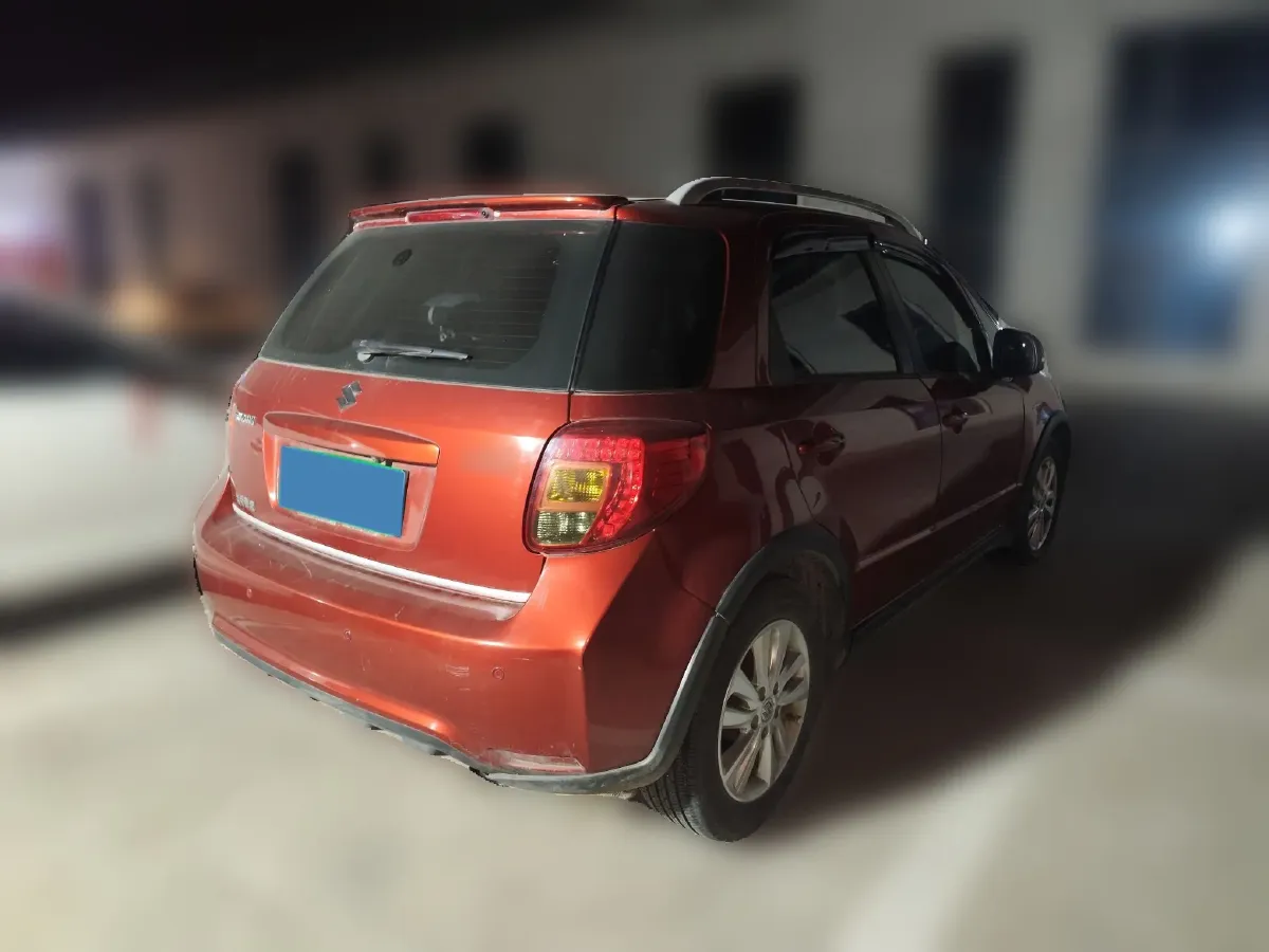 2011 Suzuki SX4 1.6L 109HP L4 5MT,autocango,china used car exporter,china ev exporter,chinese used car exporter,chinese used ev exporter