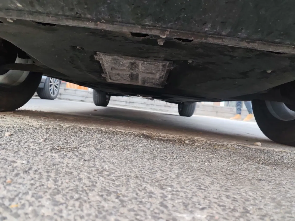 2022 HongQi HS5 2.0T 224HP L4 6AT,autocango,china used car exporter,china ev exporter,chinese used car exporter,chinese used ev exporter