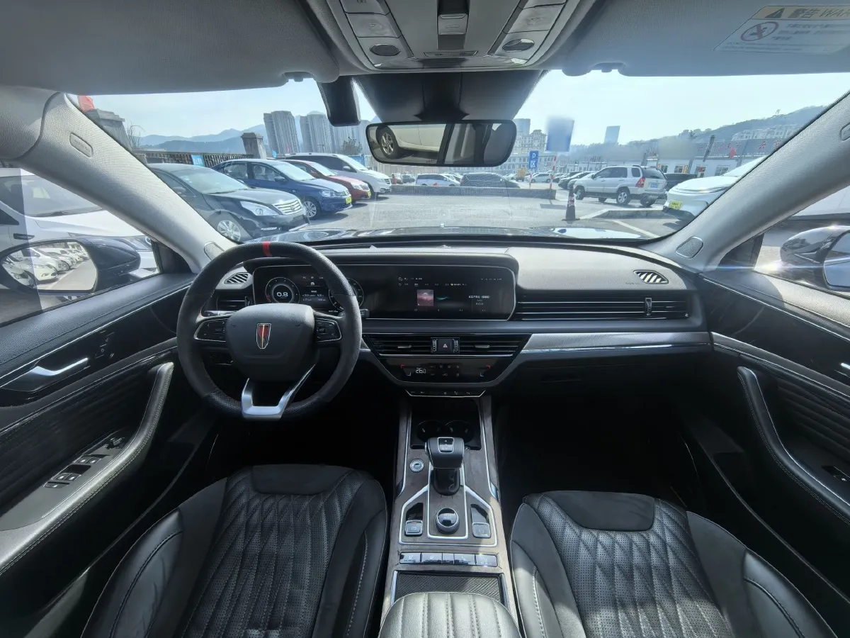 2022 HongQi HS5 2.0T 224HP L4 6AT,autocango,china used car exporter,china ev exporter,chinese used car exporter,chinese used ev exporter