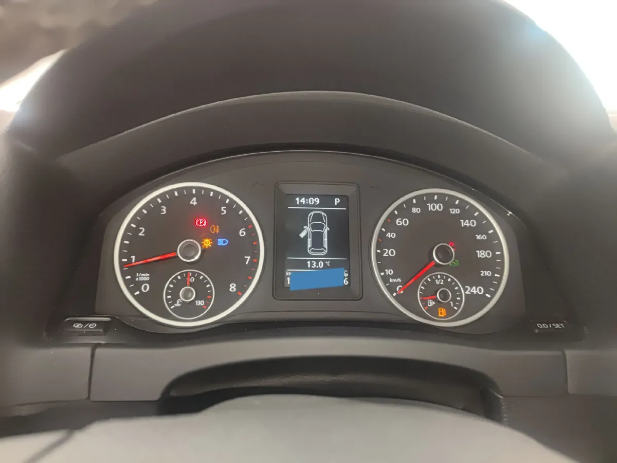 2016 Volkswagen Tiguan 1.8T 160HP L4 6AT,autocango,china used car exporter,china ev exporter,chinese used car exporter,chinese used ev exporter