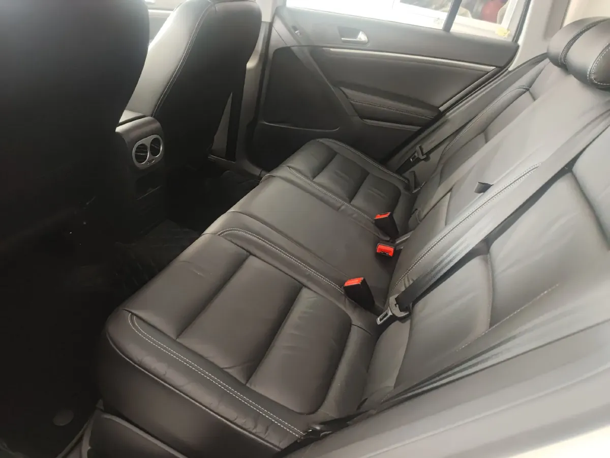 2016 Volkswagen Tiguan 1.8T 160HP L4 6AT,autocango,china used car exporter,china ev exporter,chinese used car exporter,chinese used ev exporter