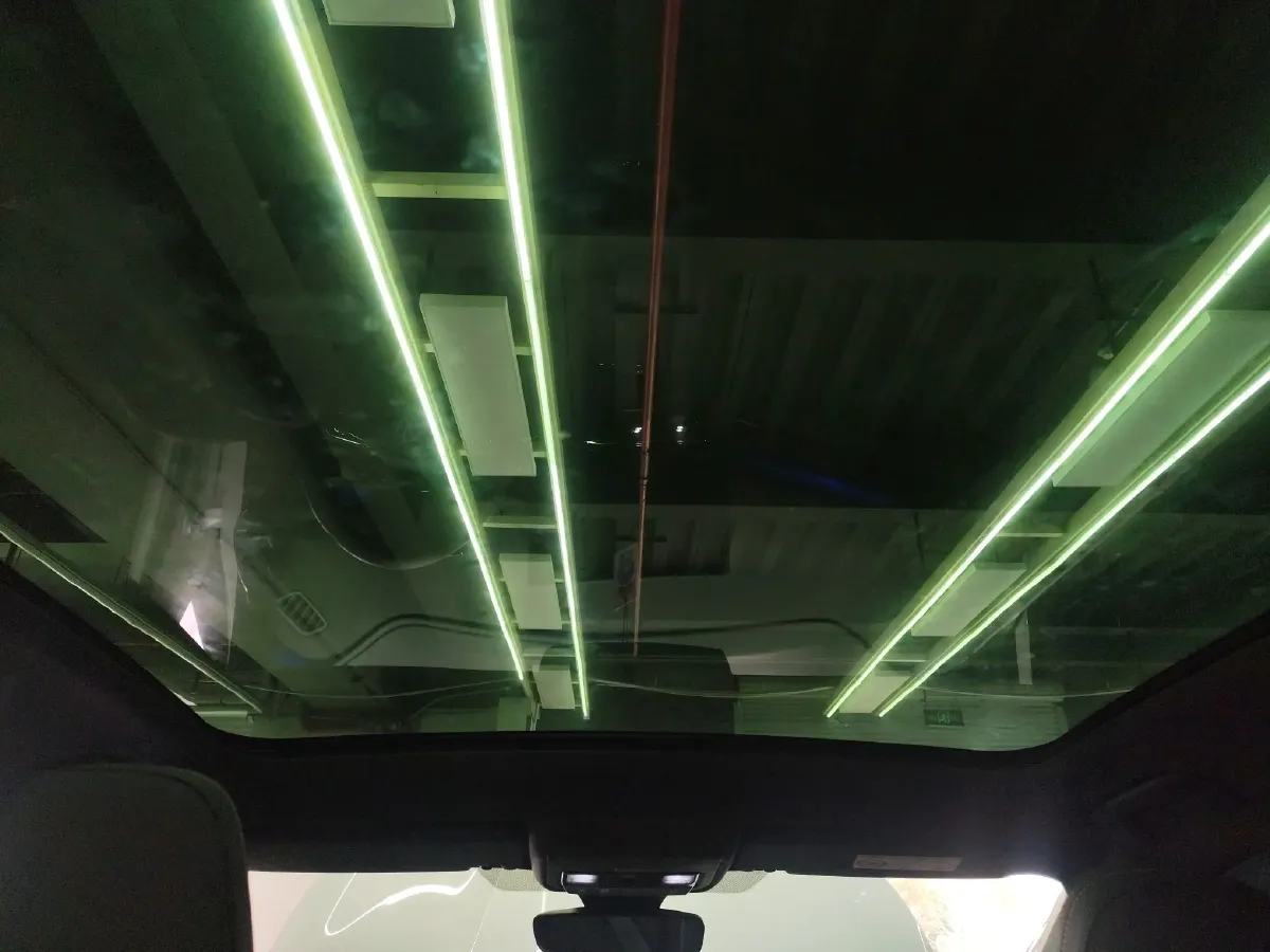 2024 Volkswagen ID.UNYX 06 BEV 82.4KWH,autocango,china used car exporter,china ev exporter,chinese used car exporter,chinese used ev exporter